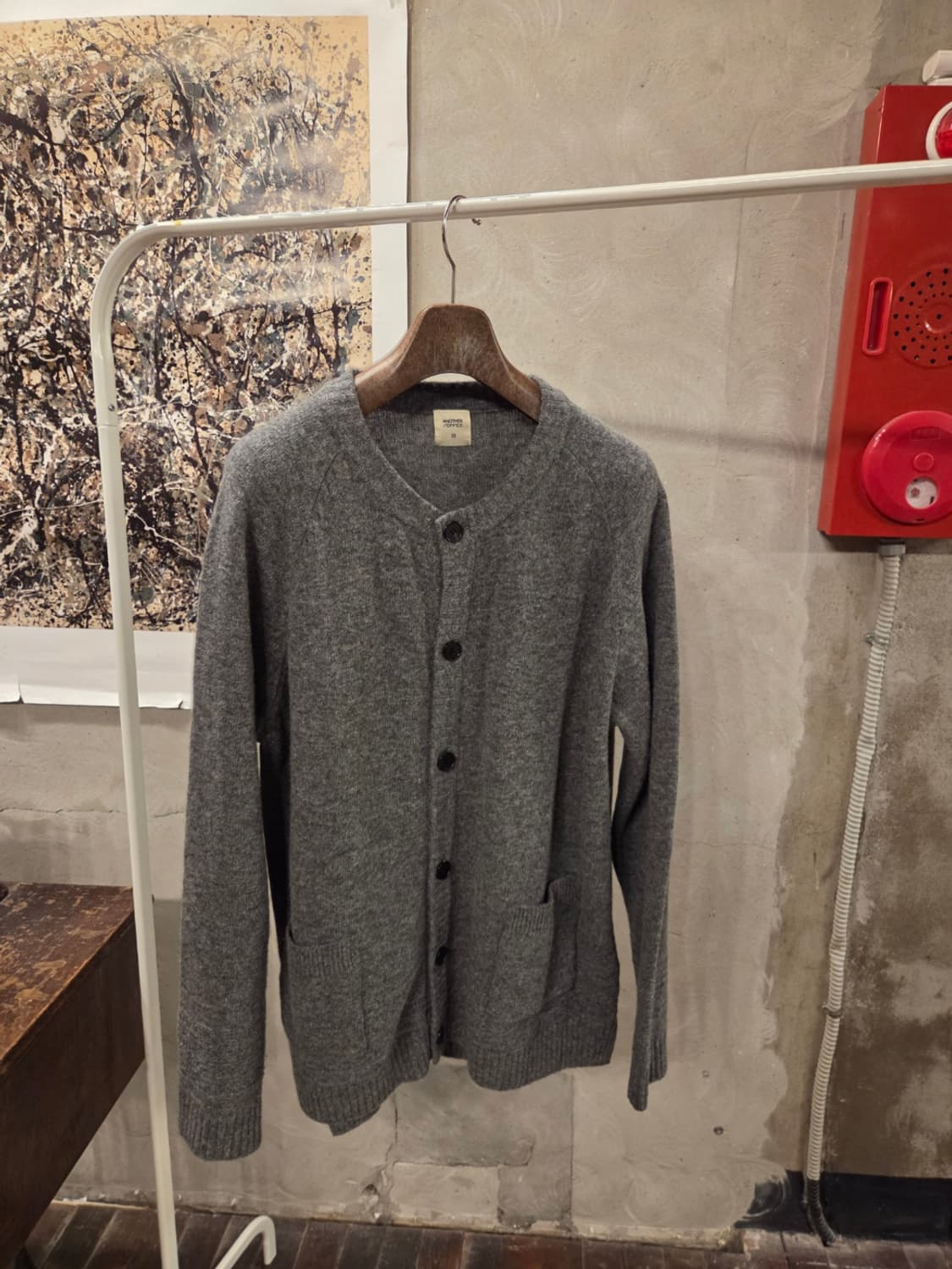 어나더오피스 니트 상품이미지1