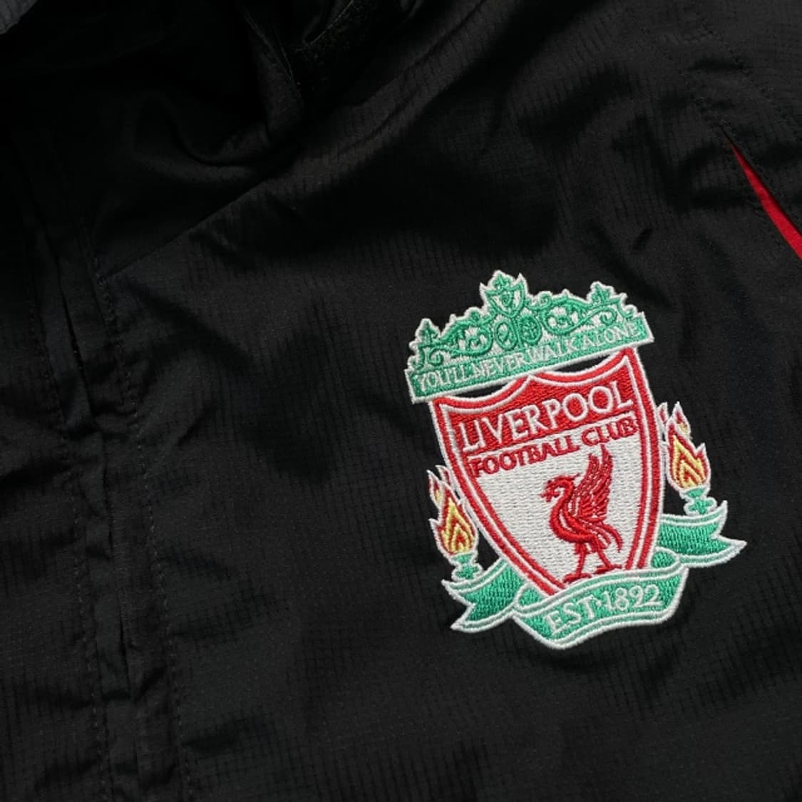 100 아디다스 리버풀 칼스버그 바람막이  상품이미지3