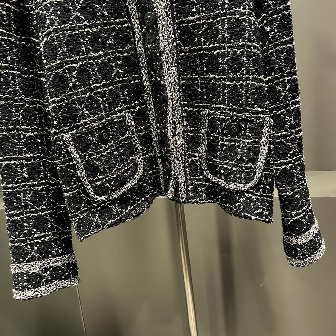 디올 매크로까나쥬 트위드 투피스 상품이미지4