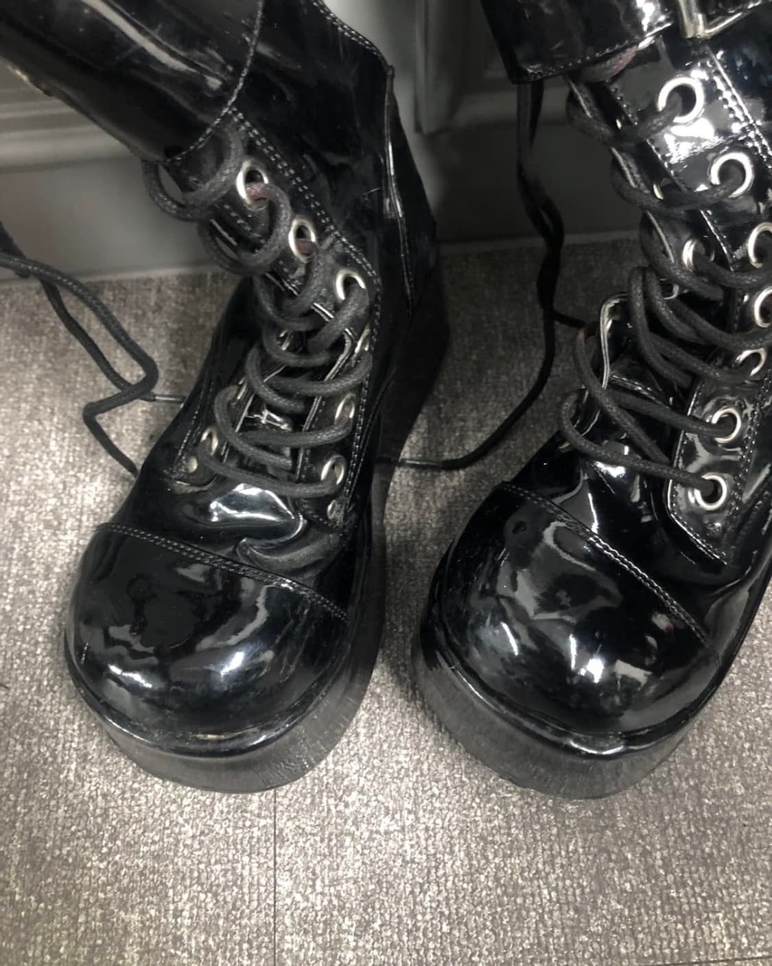 [245-250]데모니아 perol 150 버클 에나멜 통굽 부츠 상품이미지3