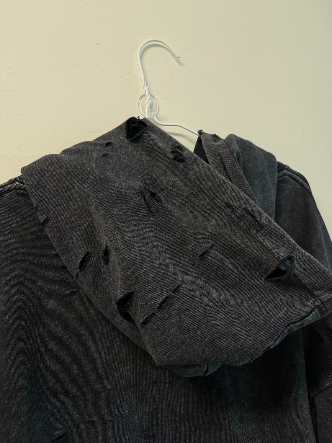Carhartt wip destroyed damaged hoodie 상품이미지9