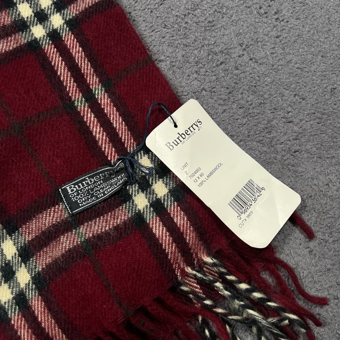 버버리 램스울 레드 체크 머플러 상품이미지4