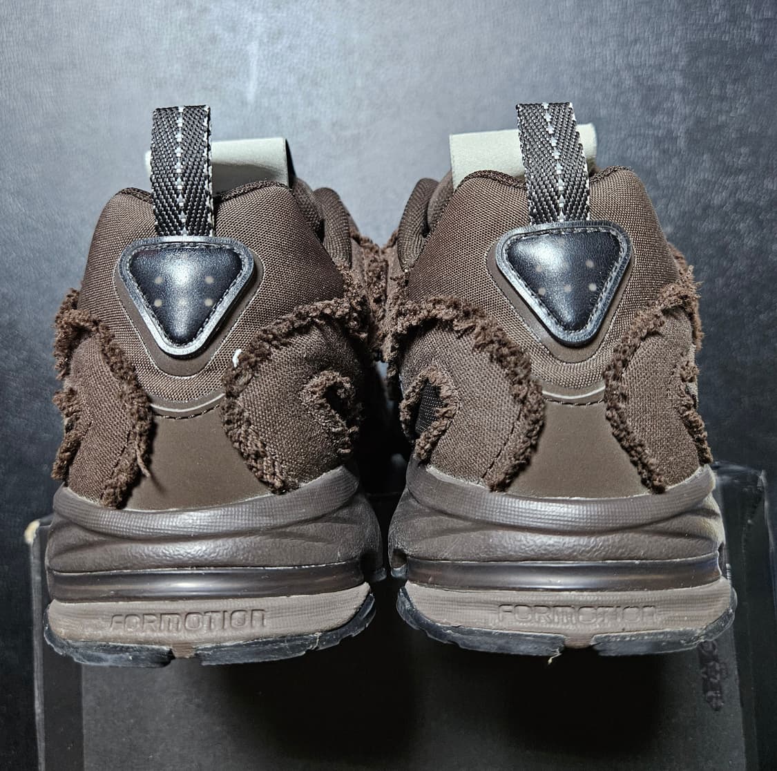 250 아디다스 송포더뮤트 쉐도우터프 다크브라운 상품이미지4