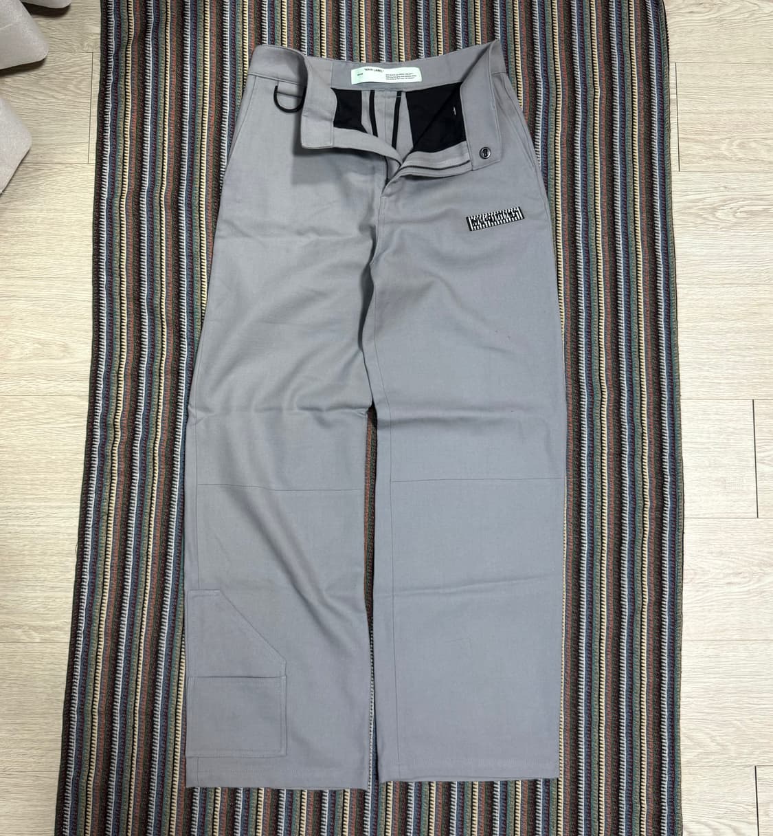 오프화이트 그레이 팬츠 상품이미지1