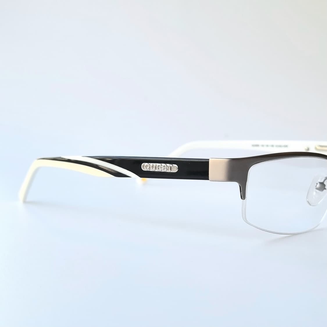 데드스탁 세련된 투톤 포인트 반무테 메탈 안경테   603 상품이미지7