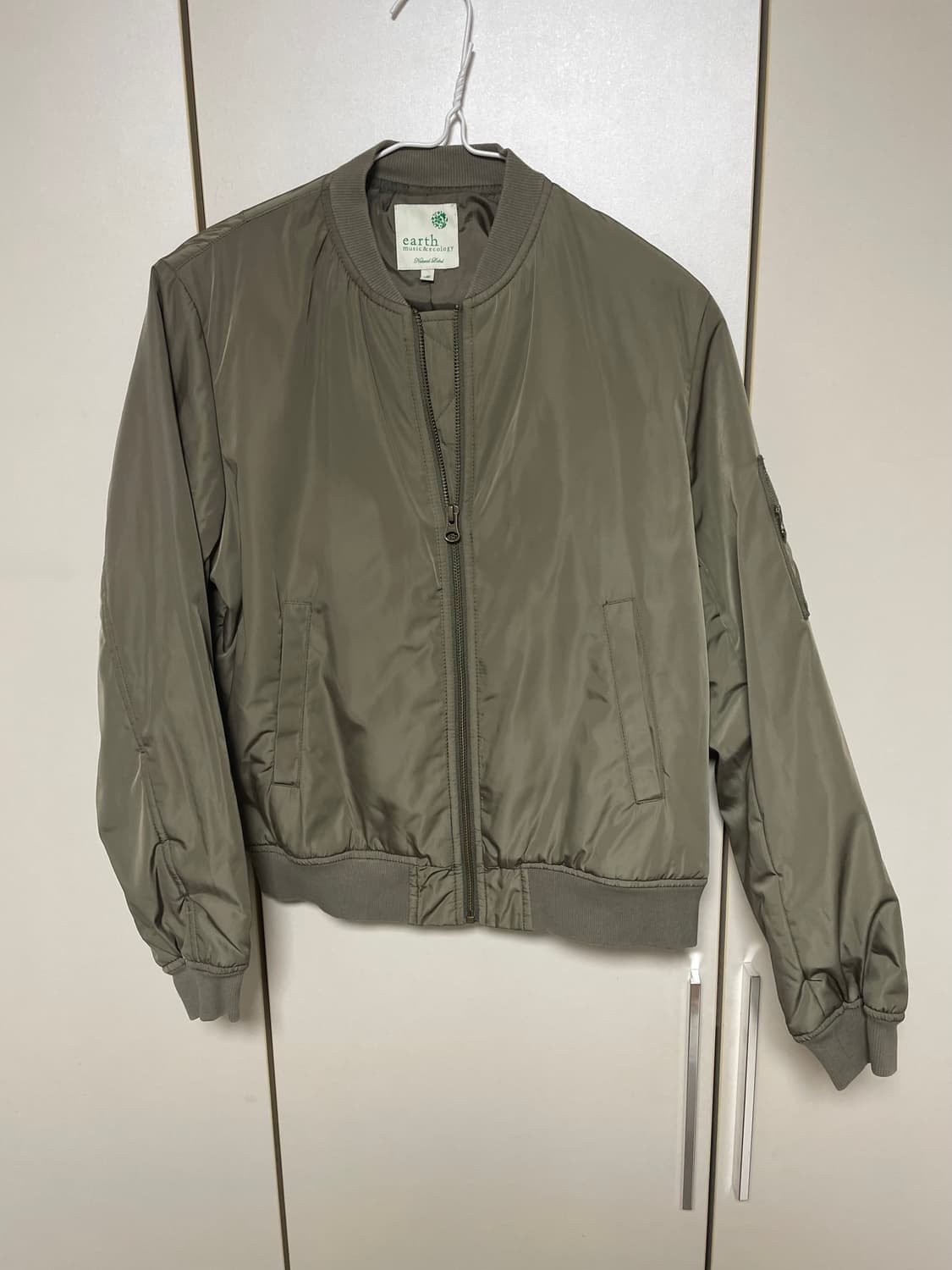 Earth Music & Ecology 일본 여성 봄버 자켓 M 상품이미지1