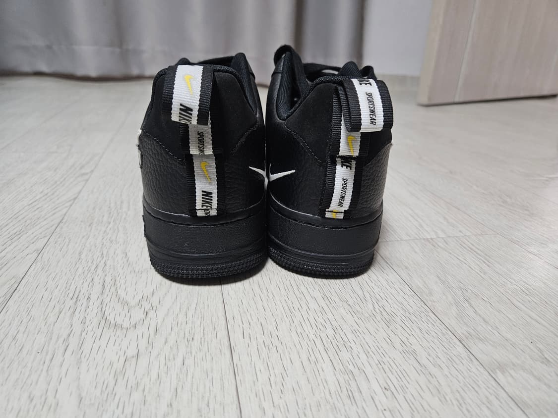 나이키 에어포스 유틸리티 블랙 270 상품이미지5