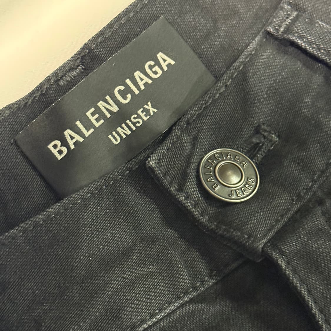 발렌시아가 크링클 로우 크로치 데님 팬츠 블랙 [S] 상품이미지4