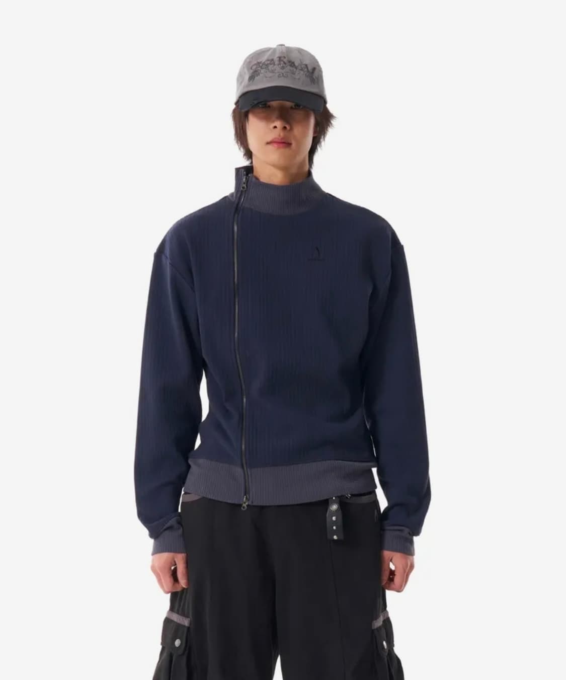 구해요) 아캄 사이드넥 집업 상품이미지2