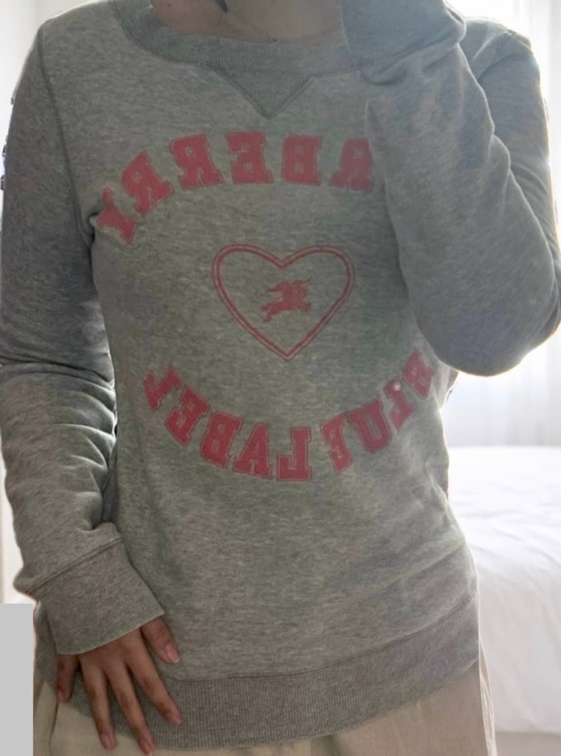 버버리 블루라벨 맨투맨 상품이미지3