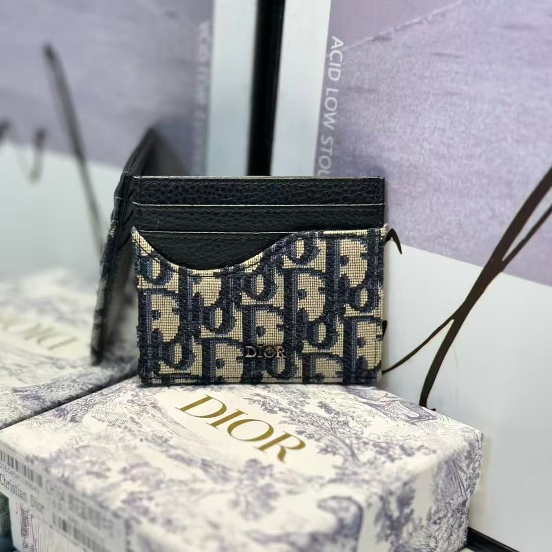  카드 홀더 블랙 그레인드 카프스킨 베이지 블랙 디올 오블리크 자카드 상품이미지1