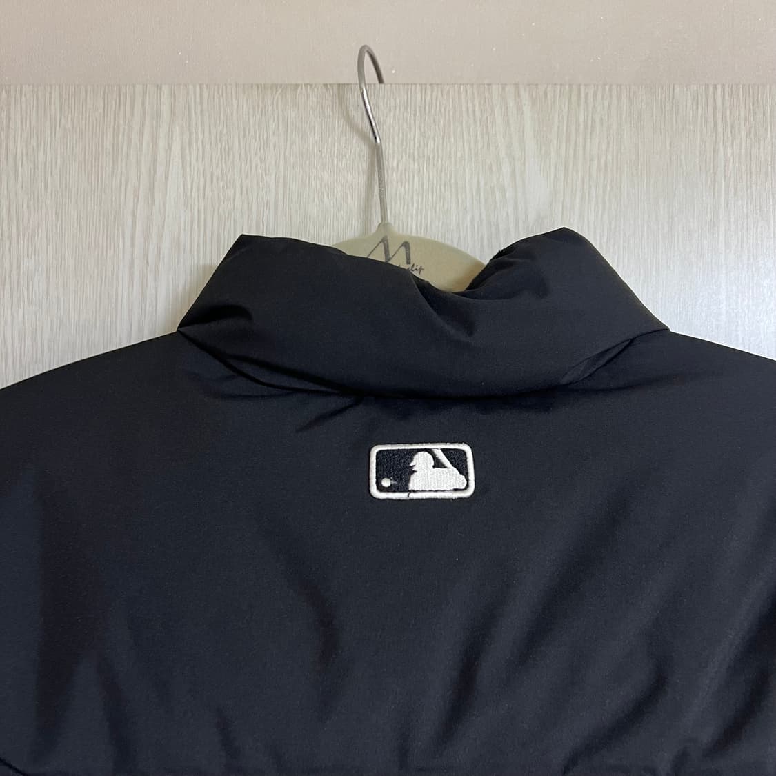 mlb 크롭 커브패딩 s 상품이미지6