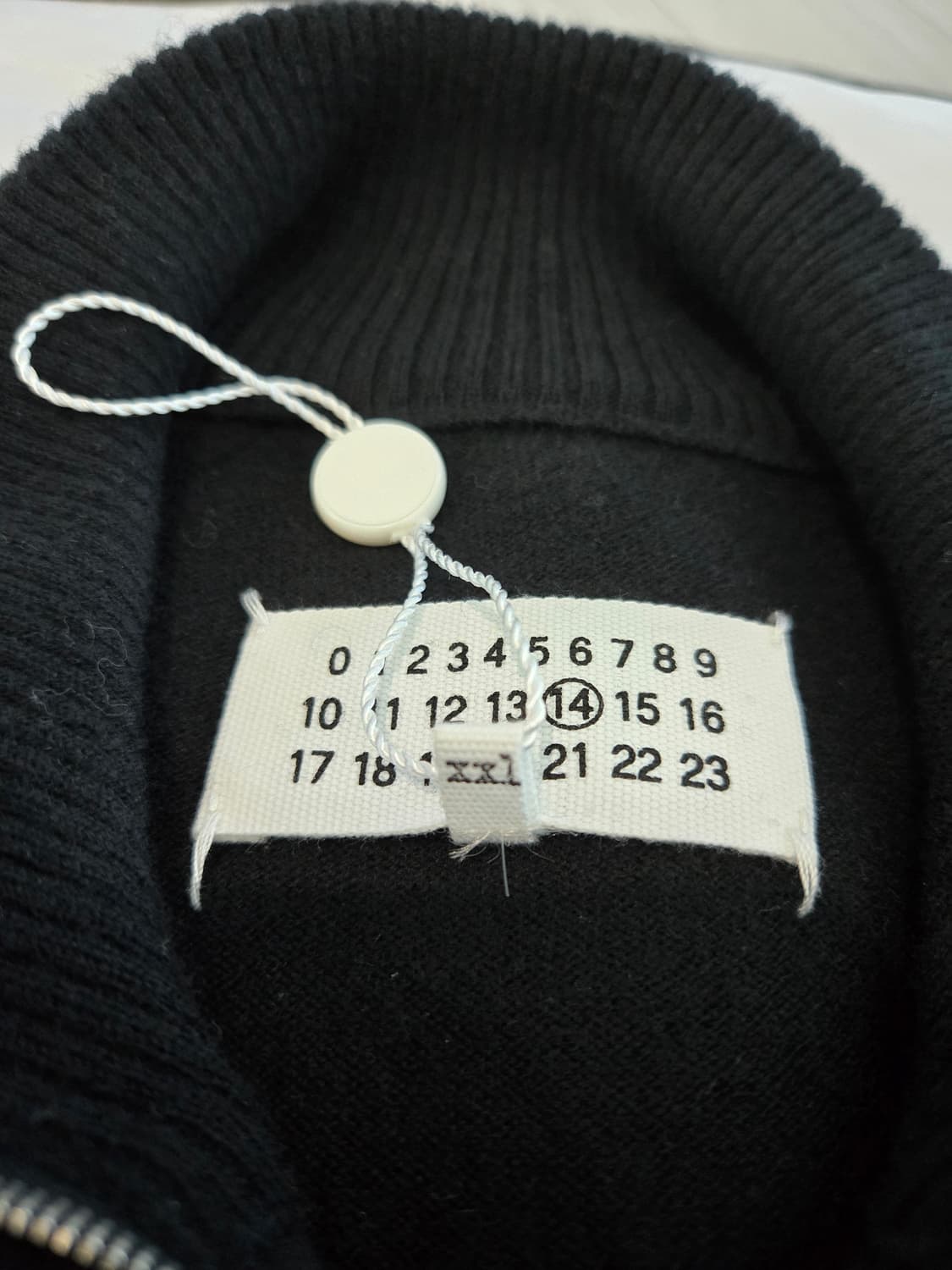 마르지엘라 하프 집업 스웨터 상품이미지2