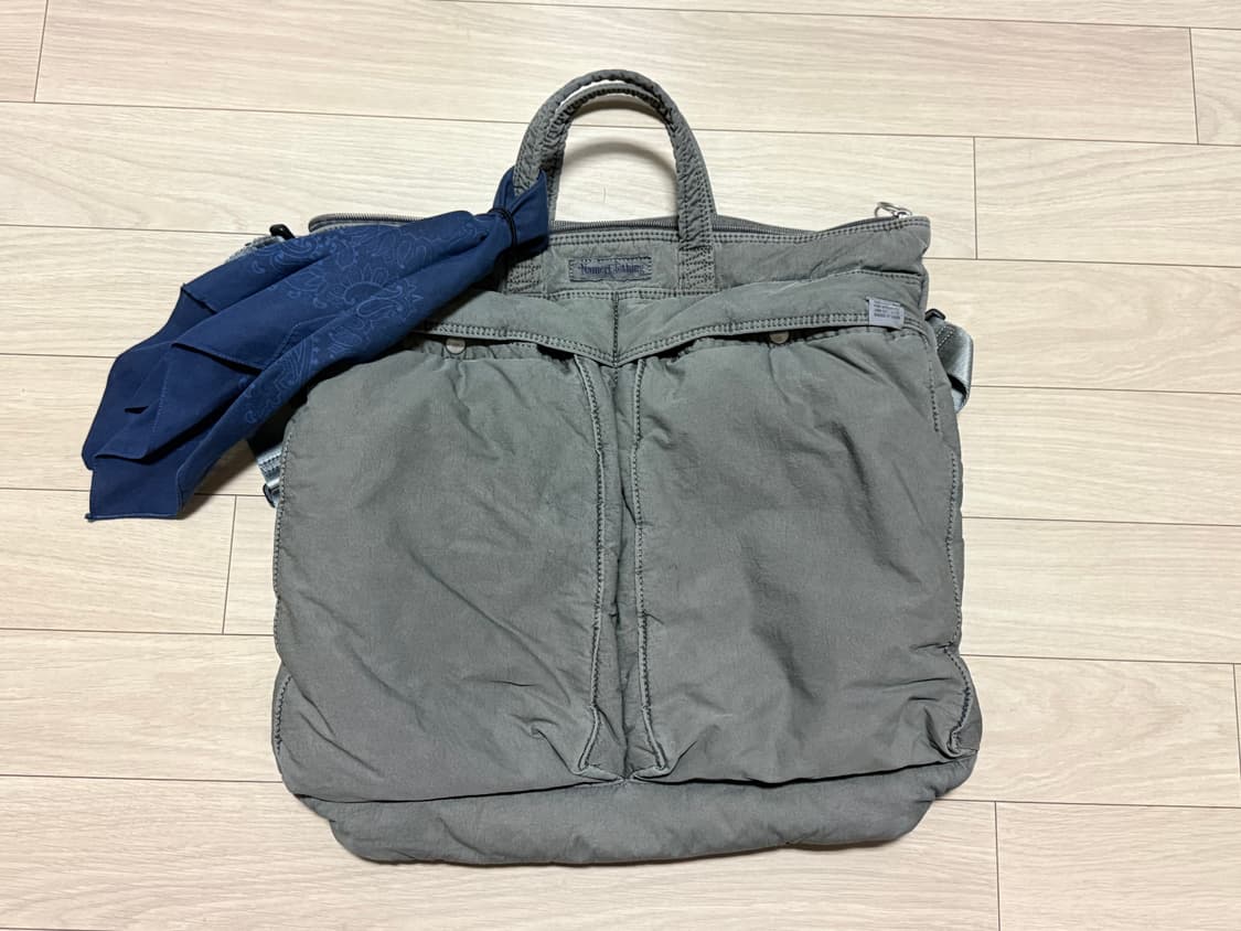 네이머클로딩 x 스위치 다이드 헬멧백 차콜 상품이미지1