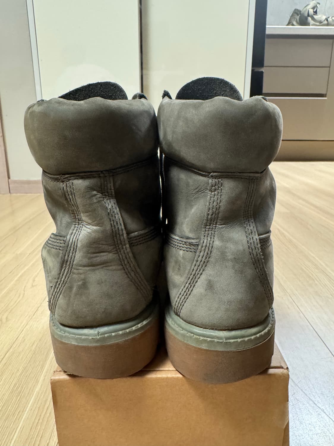 팀버랜드 프리미엄 부츠 6인치 / 프리마로프트 / 그레이 스웨이드 265 상품이미지4