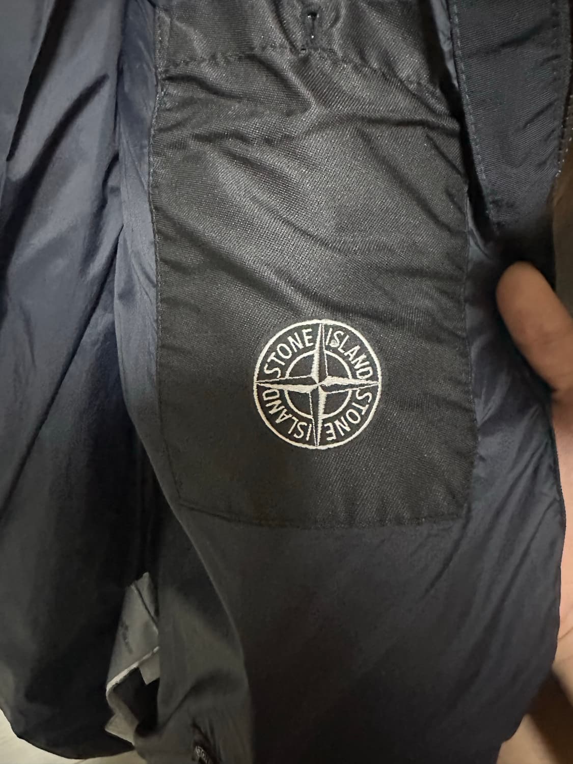 (22FW,XL) 스톤아일랜드 크링클랩스 논후드 패딩 상품이미지6