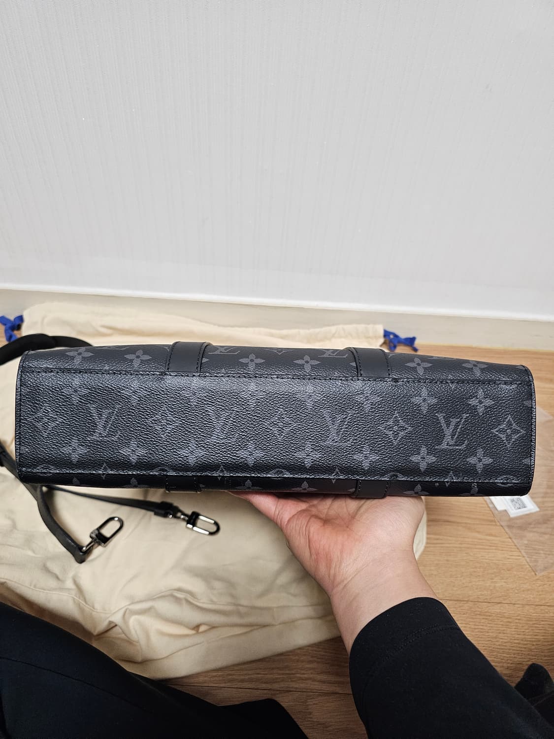 루이비통 이클립스 삭플라NM 토트 크로스백 신형 상품이미지8