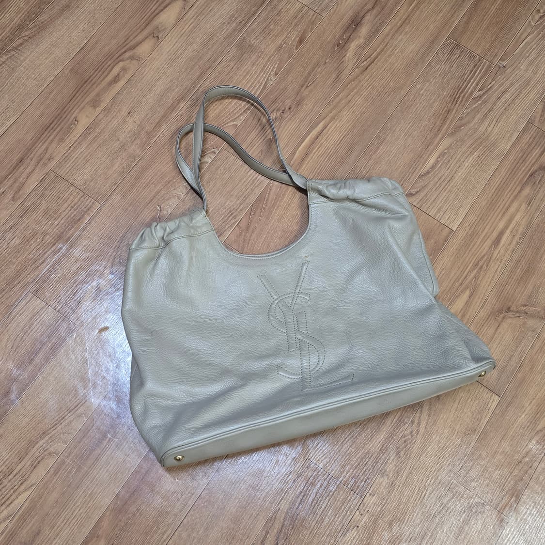 생로랑 카바스 빅숄더백 상품이미지3