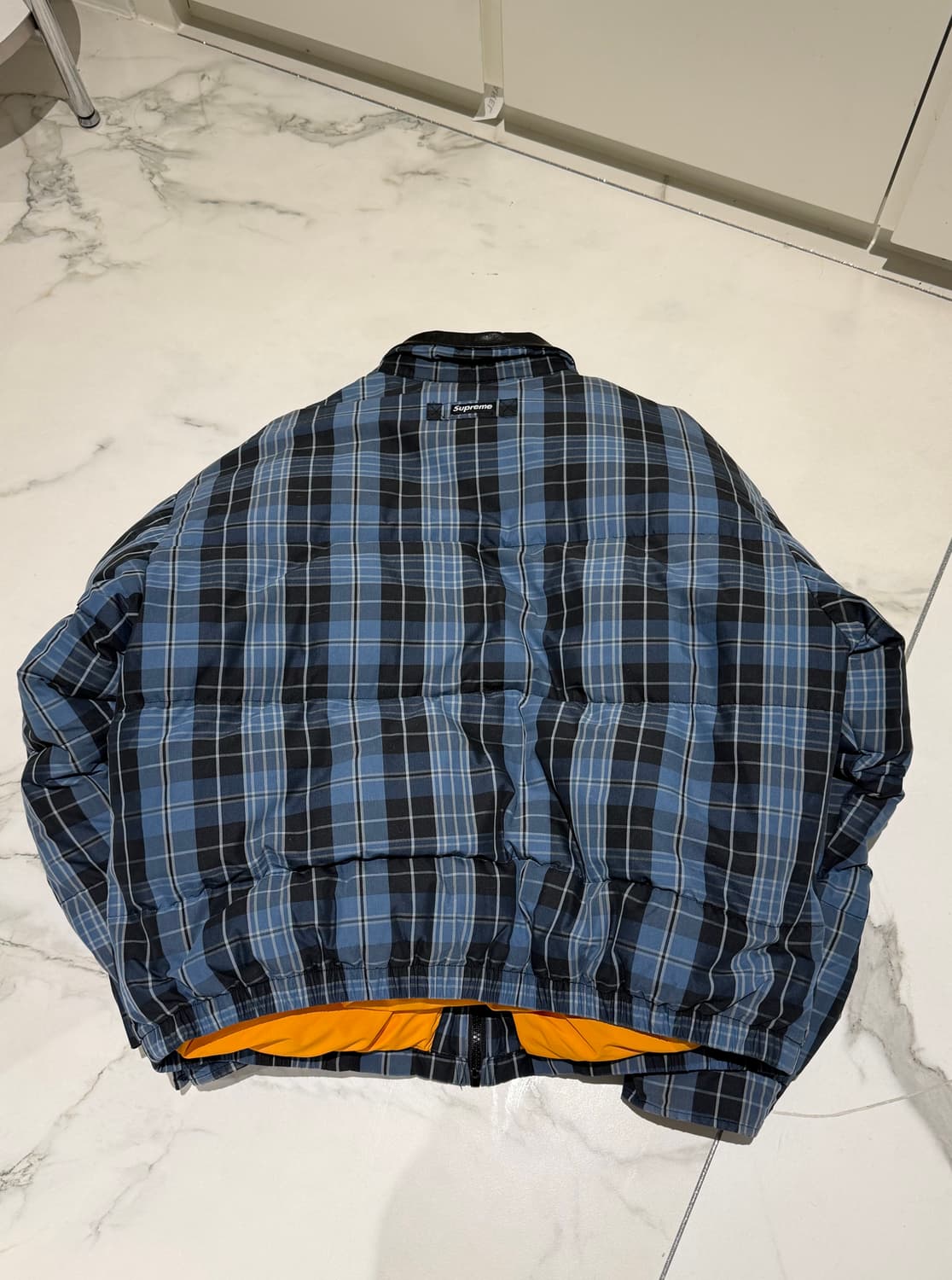 슈프림 FW19 레더 카라 체크 푸퍼 자켓  상품이미지3