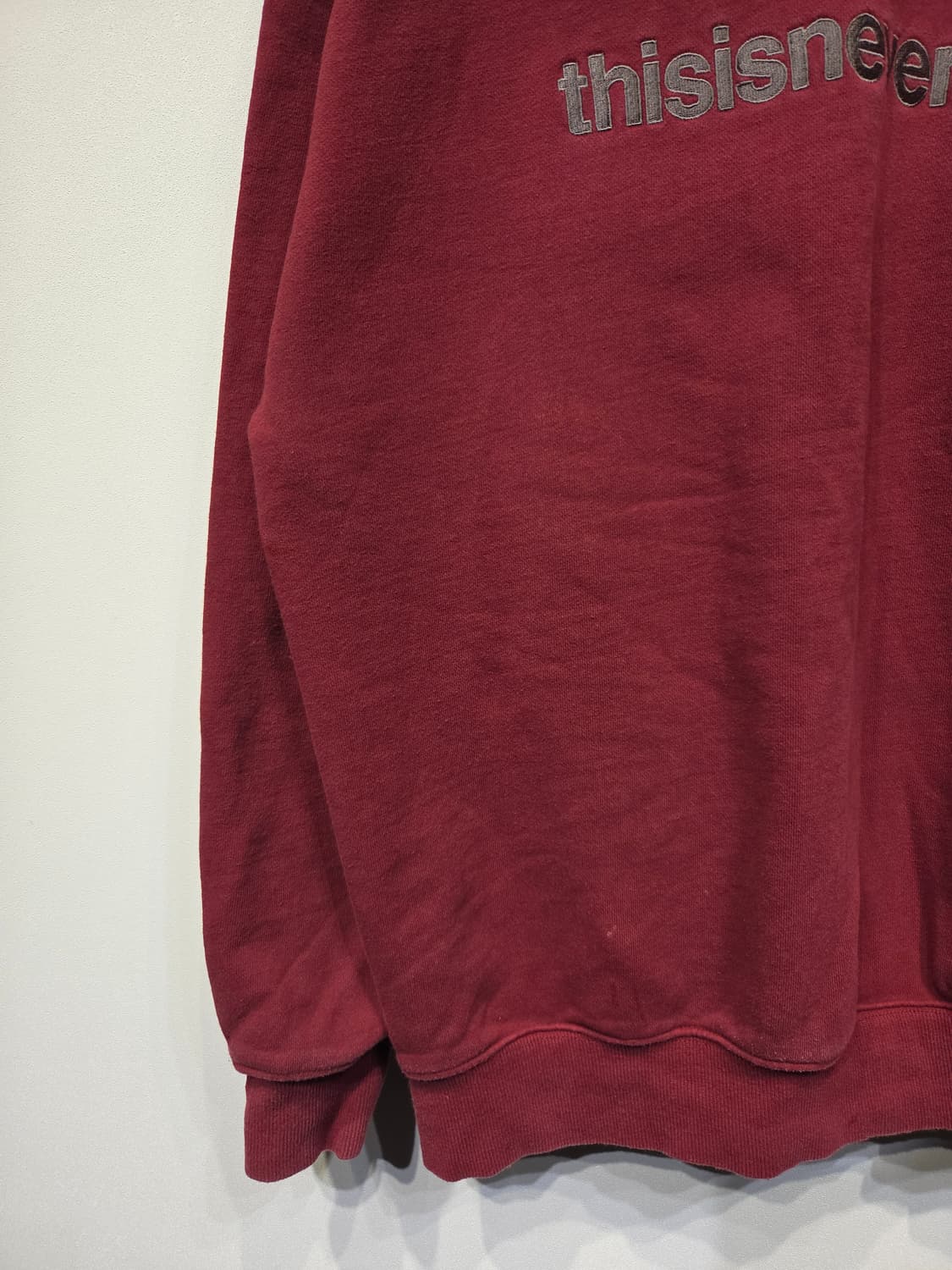 thisisneverthat 디스이즈네버댓 자수 로고 맨투맨 상품이미지4