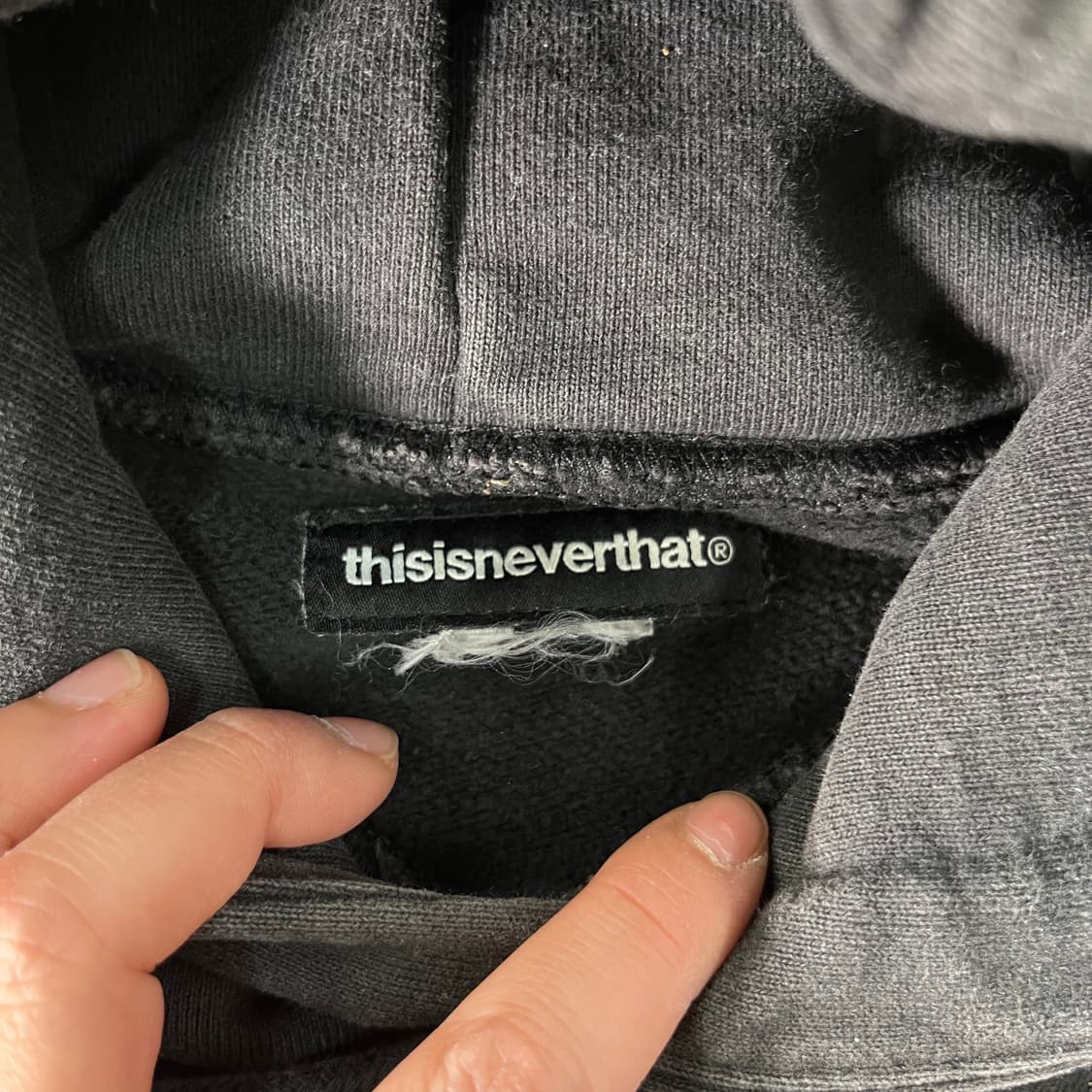 100 디스이즈네버뎃 후드티 상품이미지3