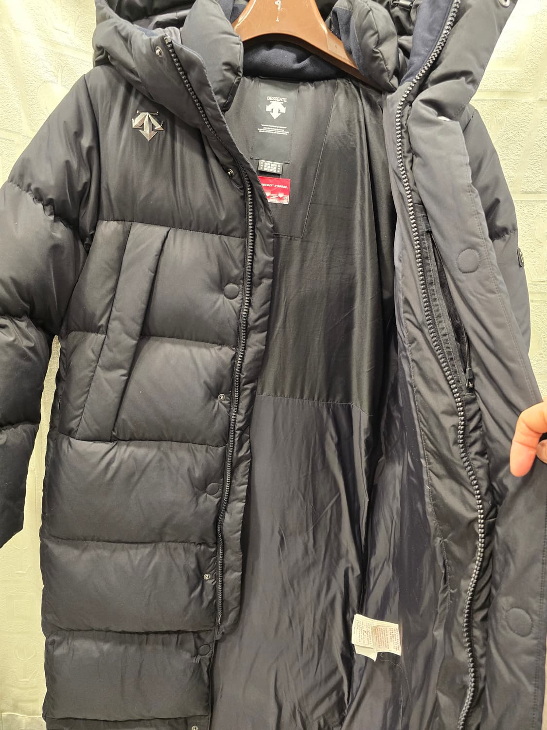 데상트 남성 벤치다운 구스다운 롱패딩 95 상품이미지8