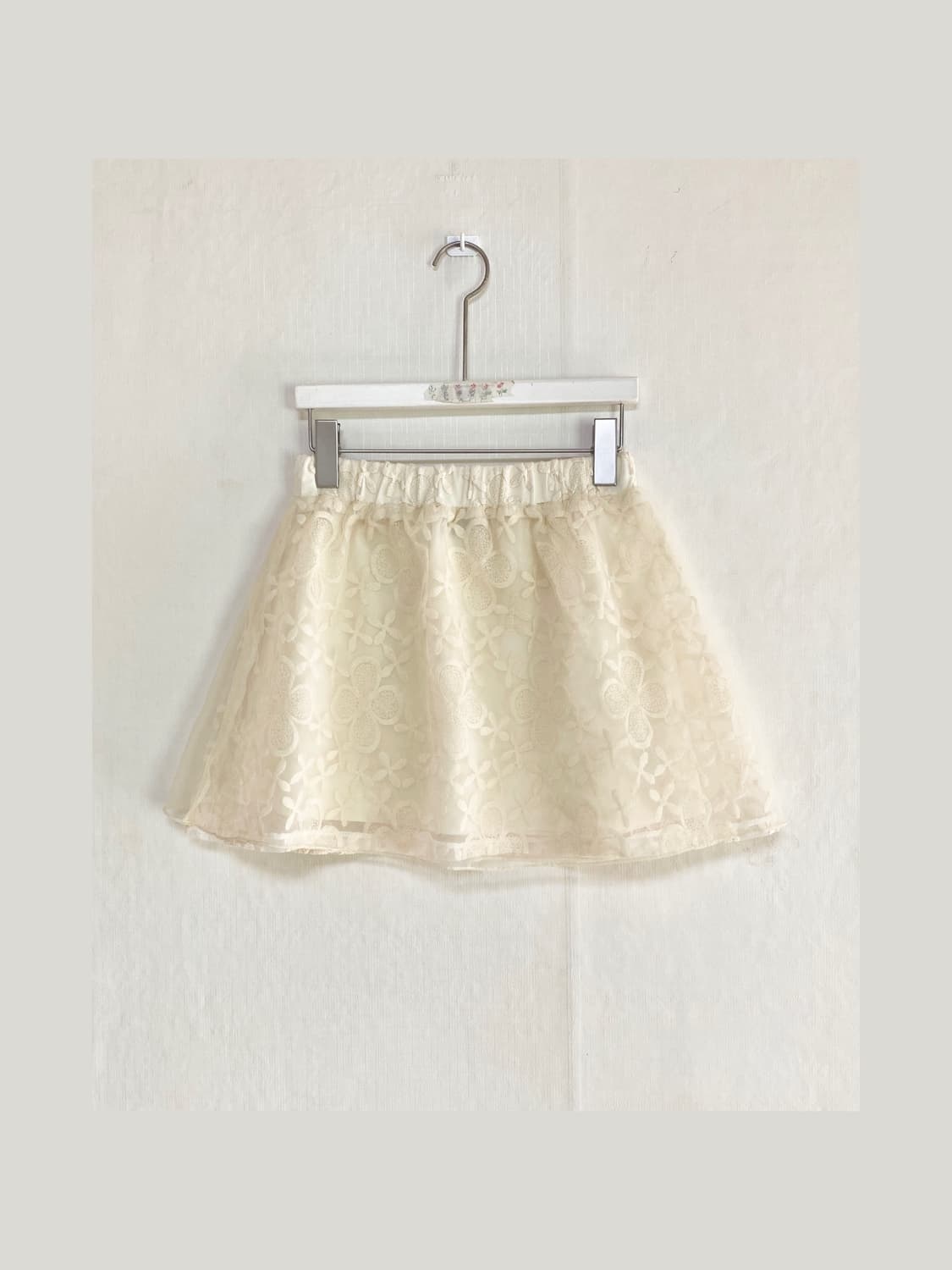 Ivory Crochet Floral Lace Mini Skirt 상품이미지1