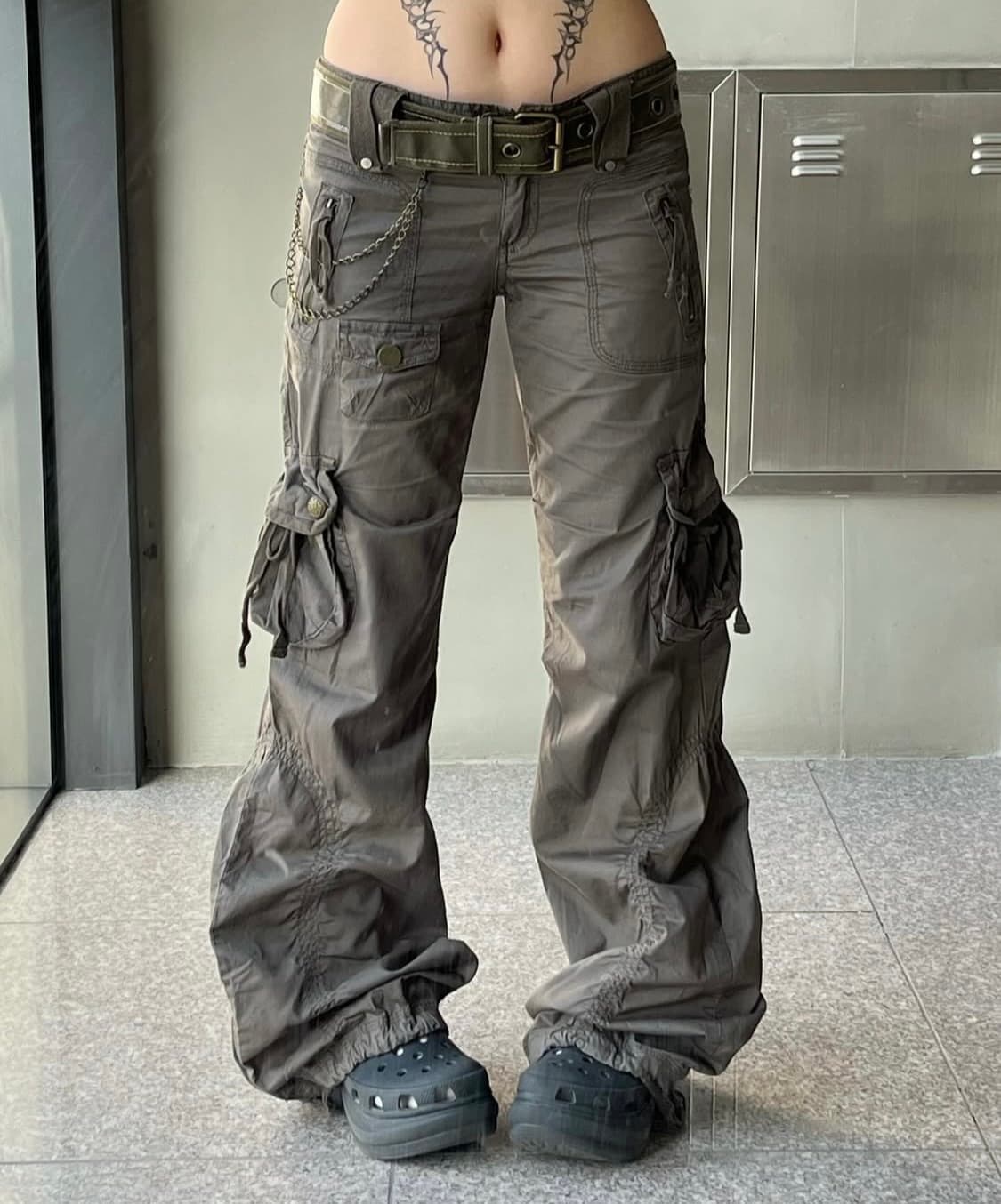 카키 부츠컷 카고팬츠   상품이미지2