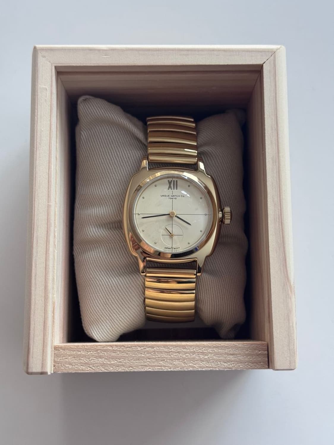 COUSSION 010 WATCH 쿠션 010 시계 상품이미지3