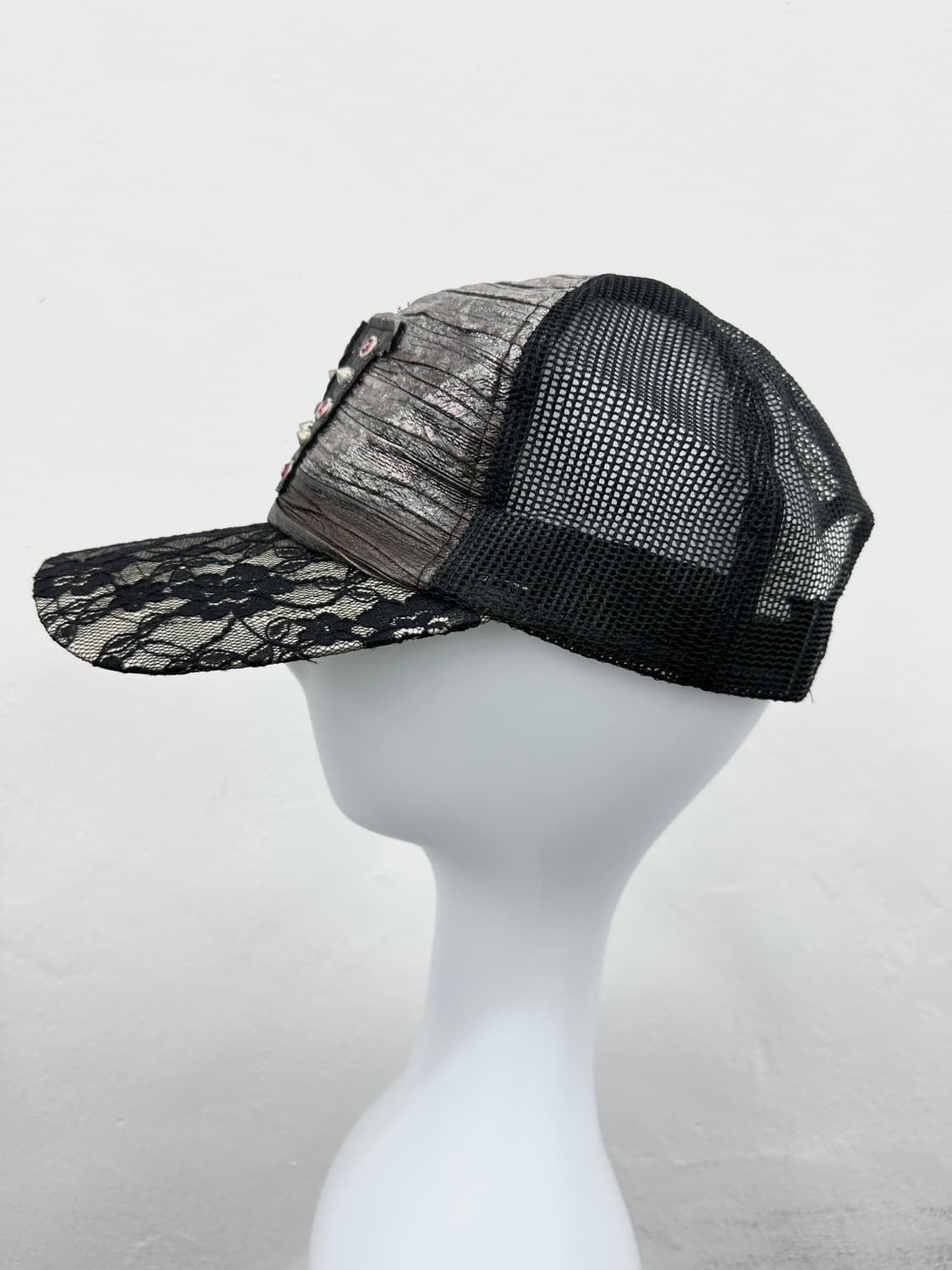 Flower embroidered leather trucker 상품이미지8