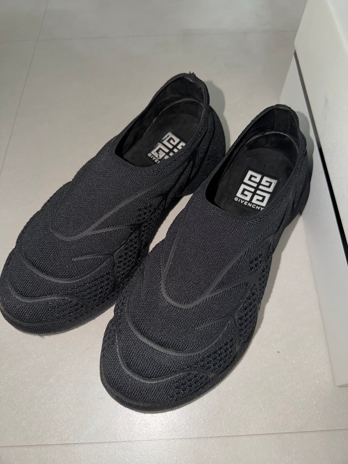 Givenchy TK-360 Plus All Black 상품이미지1
