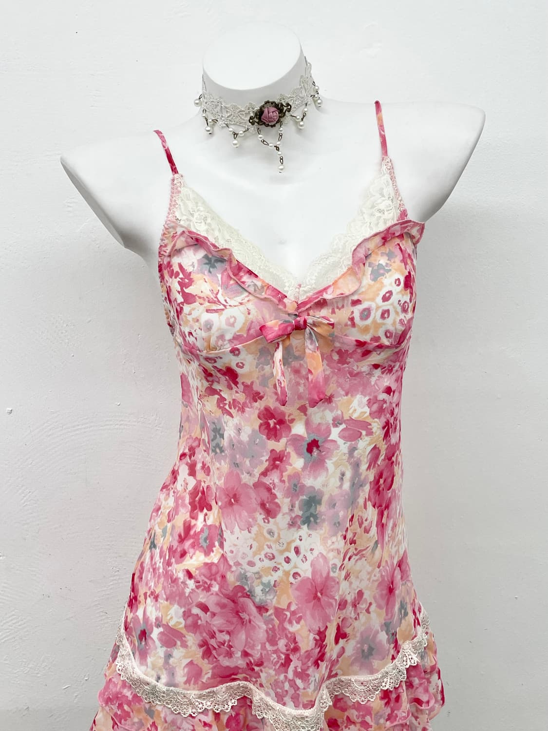 에블린 핑크 플로럴 프릴 슬립 상품이미지2