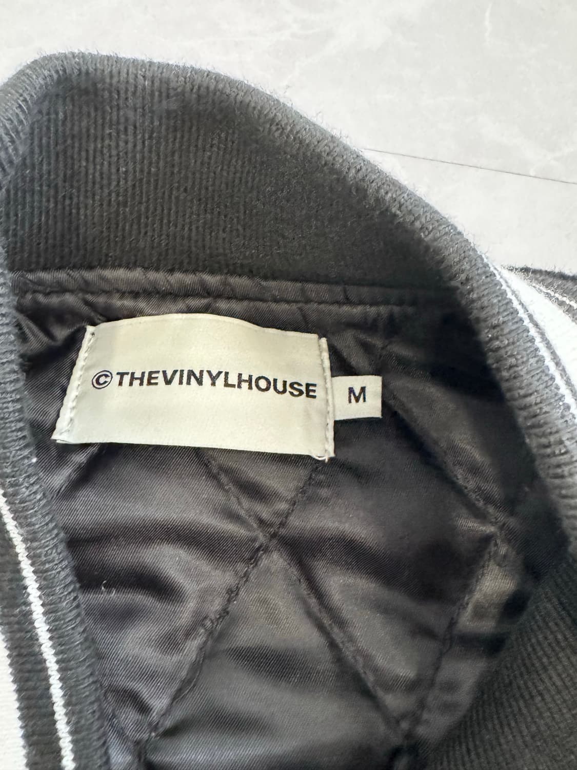 더바이닐하우스 바시티 m 상품이미지3