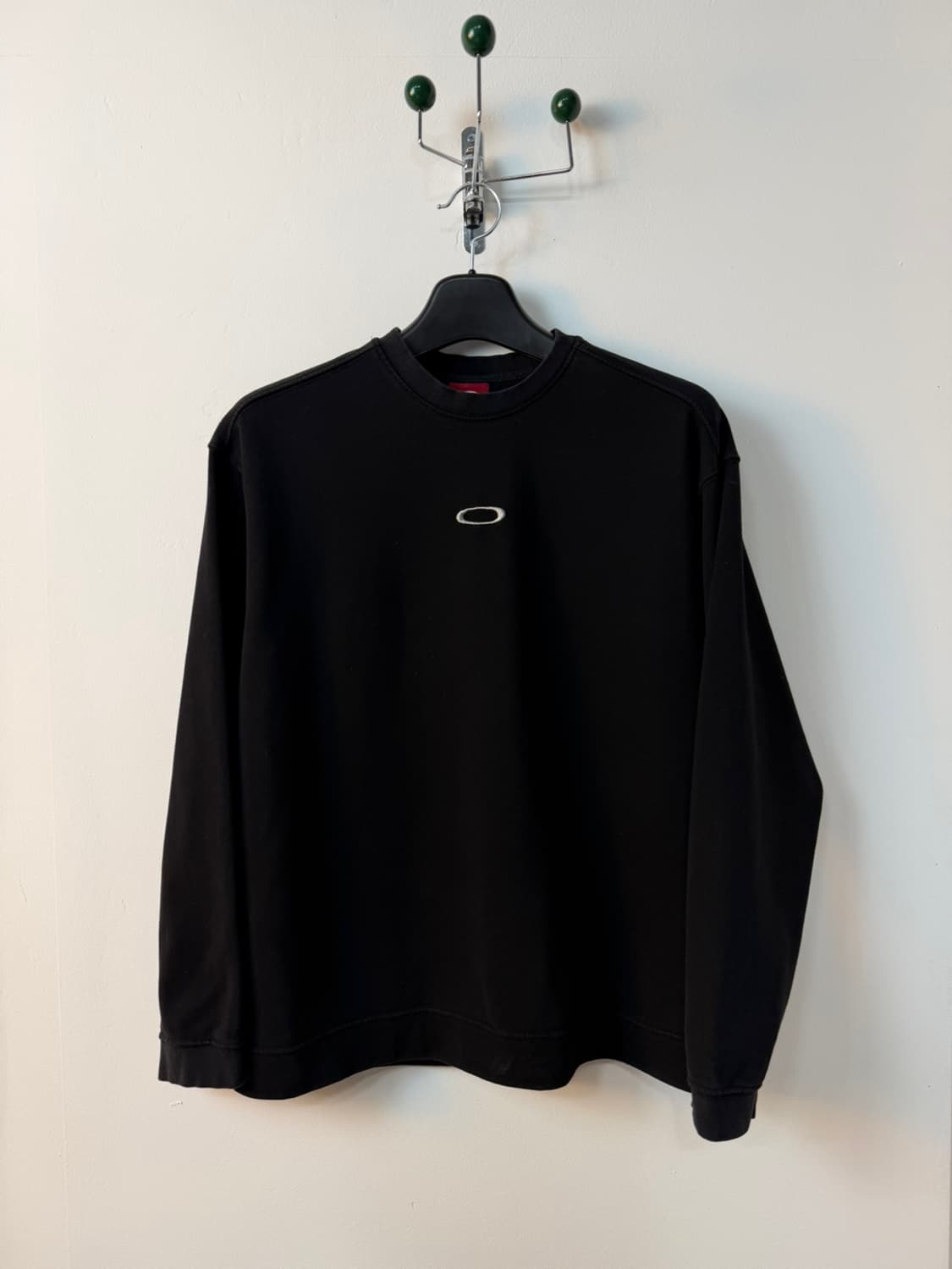 오클리 센터 로고 스웻셔츠 맨투맨  상품이미지1