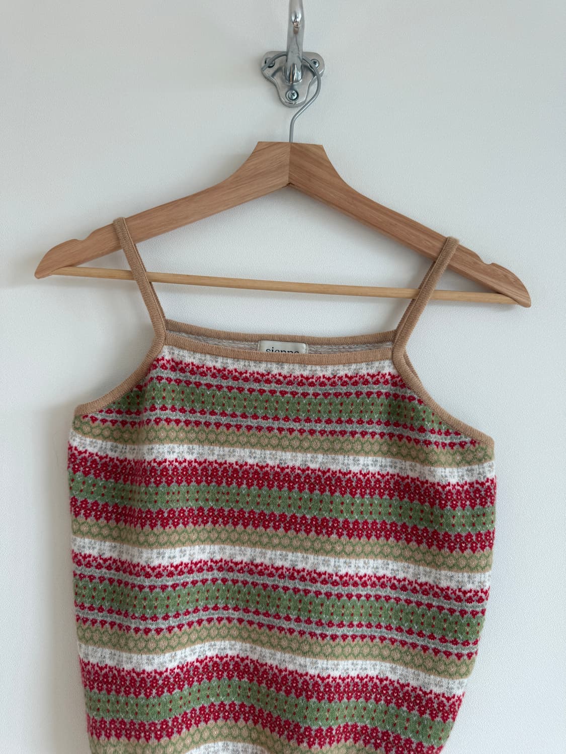 시엔느(sienne) 울&캐시미어 슬리브리스 끈 나시 상품이미지2