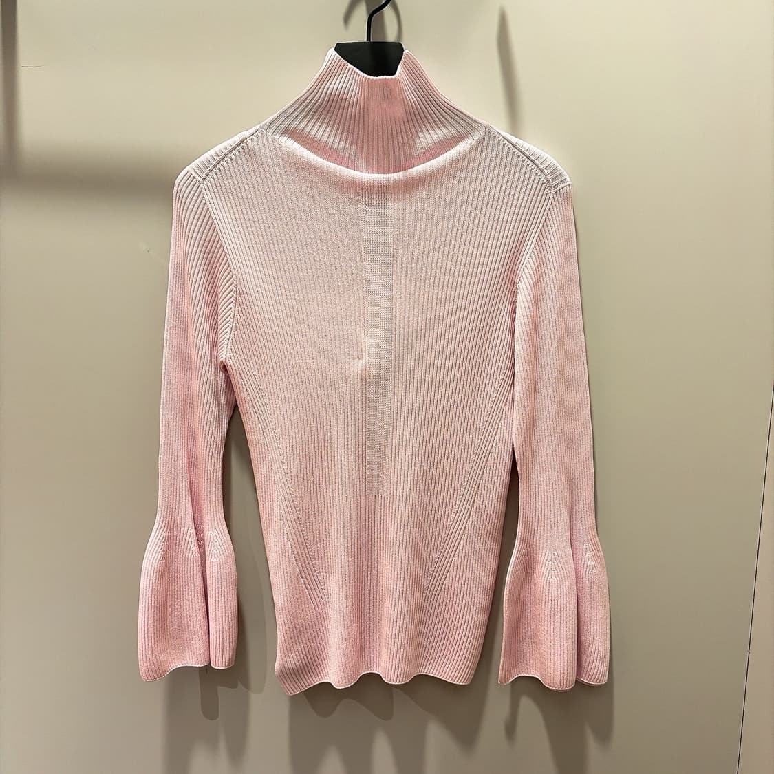 (정품/새상품) CFCL 여성 핑크 큐프로 립 롱 벨 슬리브 탑 상품이미지2