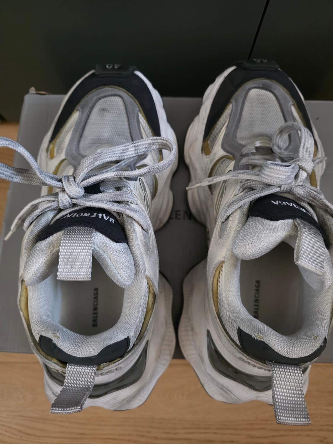 발렌시아가 카고스니커즈 그레이 상품이미지4