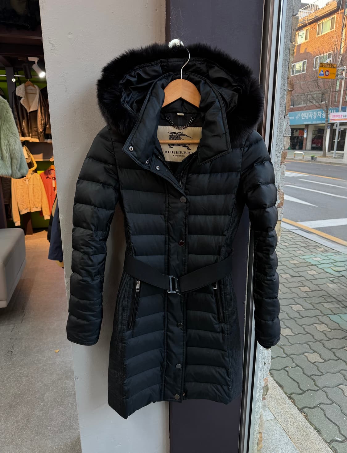 UK2/ 버버리 아비데일 벨티드 퍼 롱패딩 점퍼 상품이미지2