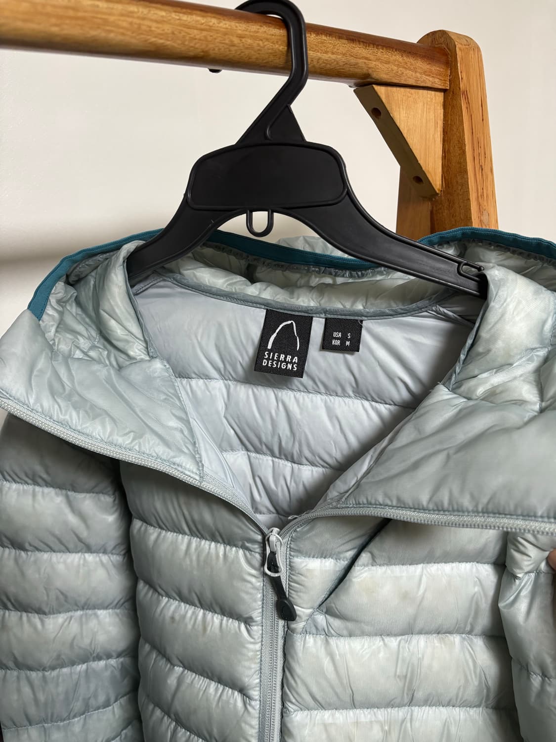 시에라 디자인 뮤어 경량 구스다운 후드자켓 패딩 라이트 그레이 상품이미지2