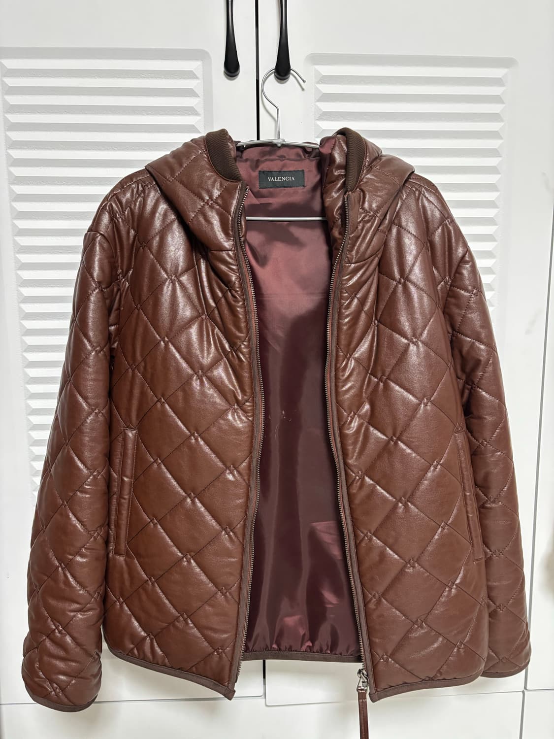 발렌시아 레더 퀼팅 후드 자켓 상품이미지1