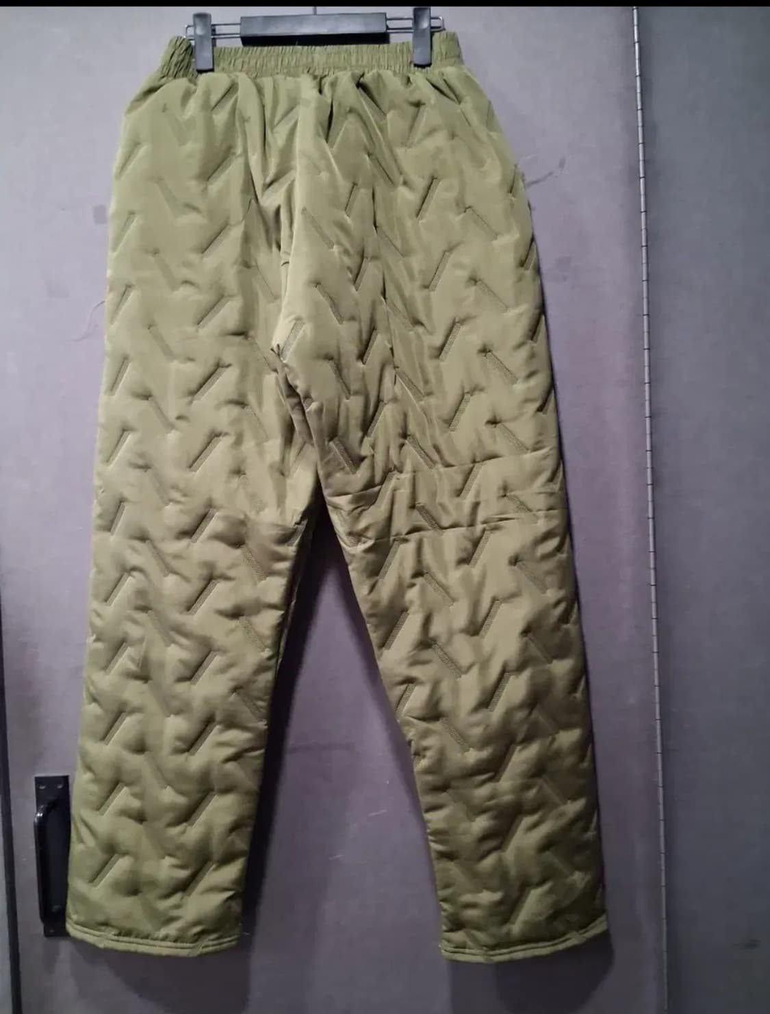 카키색 퀼팅 누빔 바지남여공용 XL 새상품 상품이미지2
