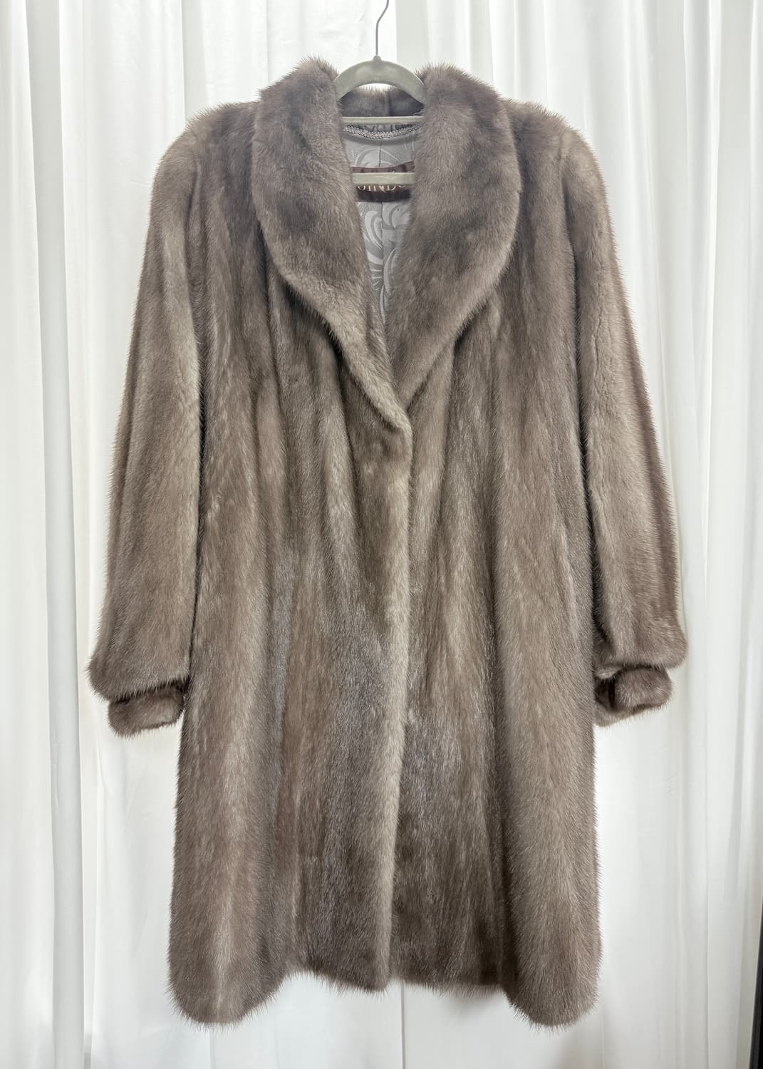 American fur awards 진도 그레이 롱 밍크코트 상품이미지1