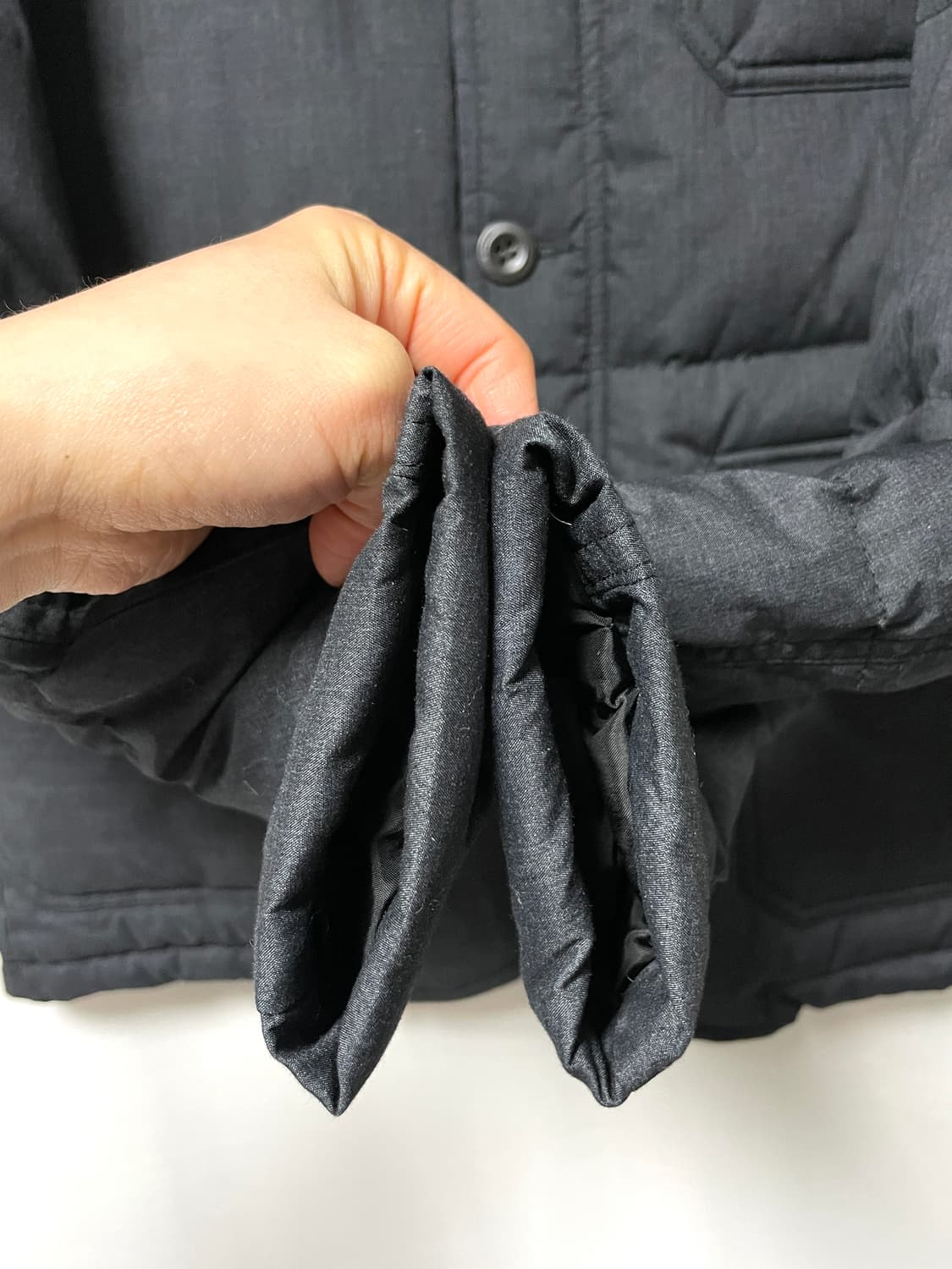 DIESEL 디젤 남성 덕다운 쓰리포켓 패디드 자켓 M _ 차콜 상품이미지5