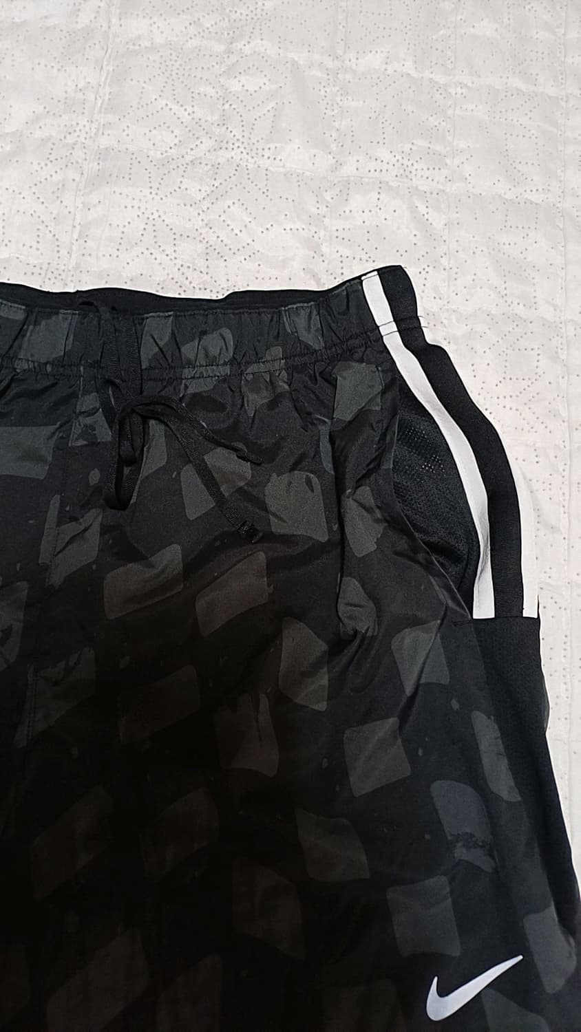 나이키 드라이핏 얇은런닝반바지 33인치 기장47 상품이미지3