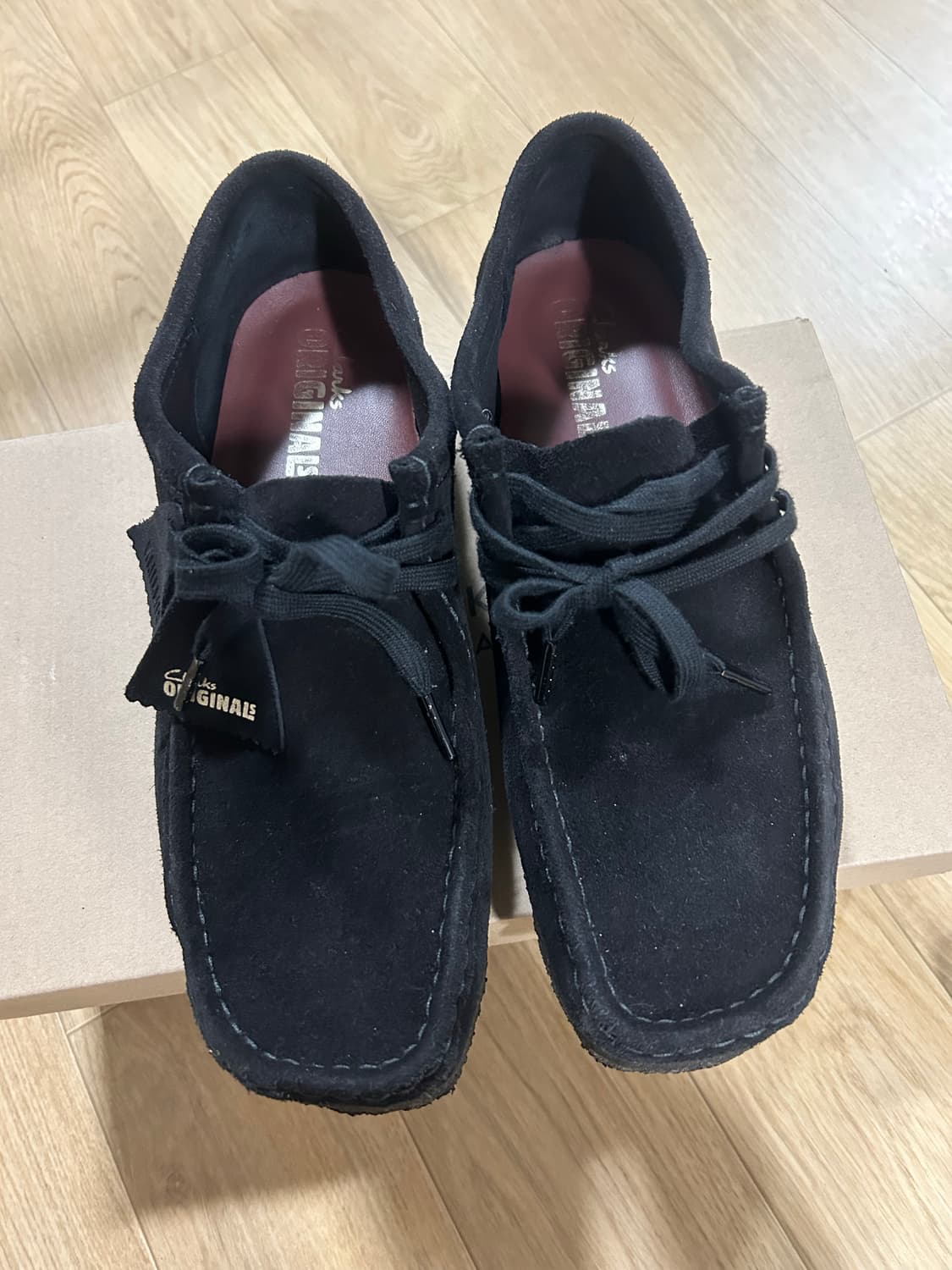 클락스 왈라비 블랙 스웨이드 280 상품이미지2