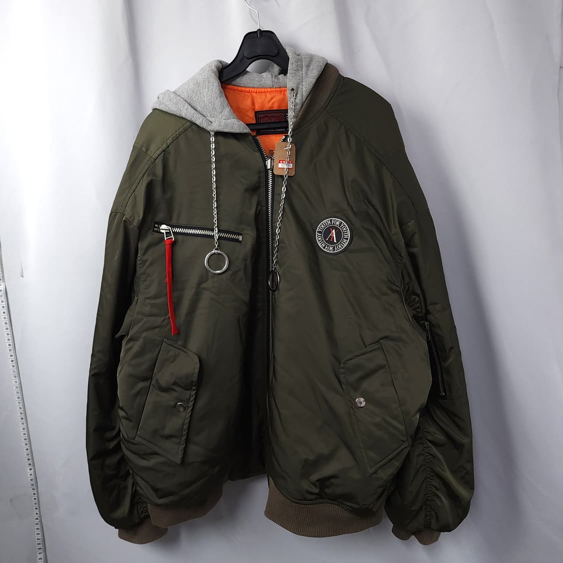 F(138) / 어나더유스 /MA-1 항공점퍼 카키색 상품이미지1