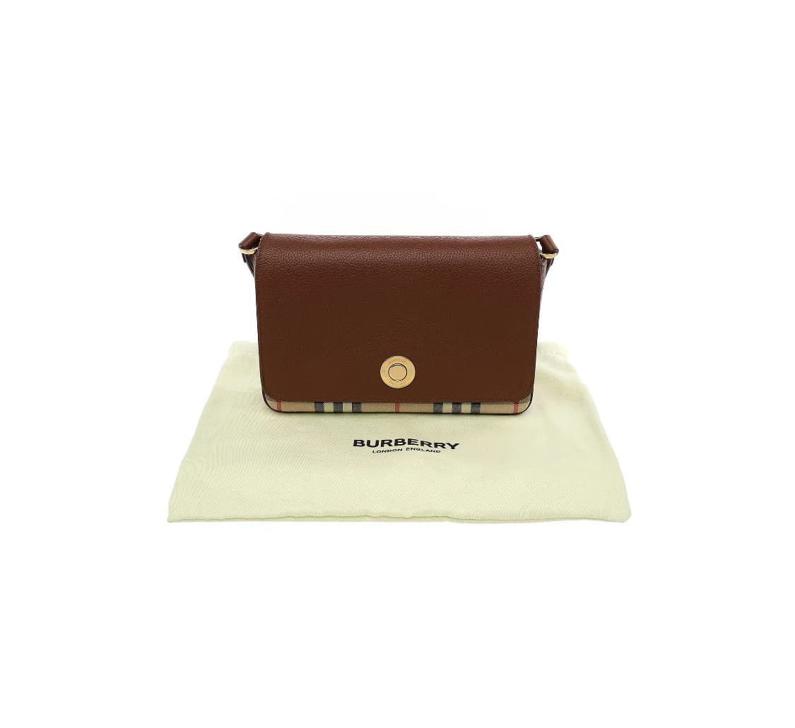 [S급] 버버리 빈티지 체크 햄프셔 크로스백 판매합니다!!! 상품이미지1