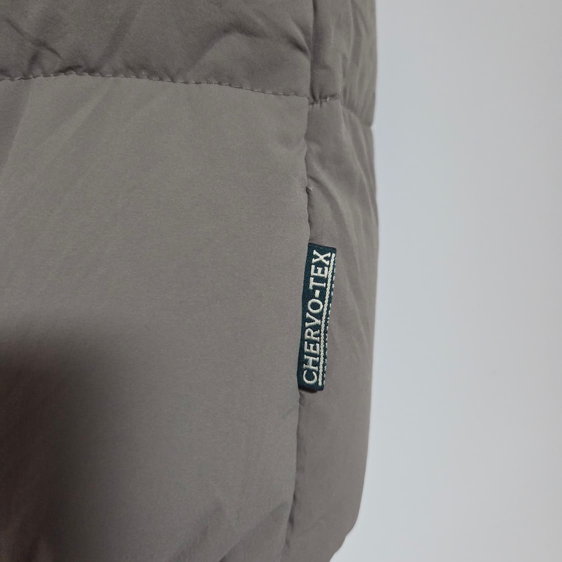 CHERVO 쉐르보 골프 구스 패딩 조끼 상품이미지6