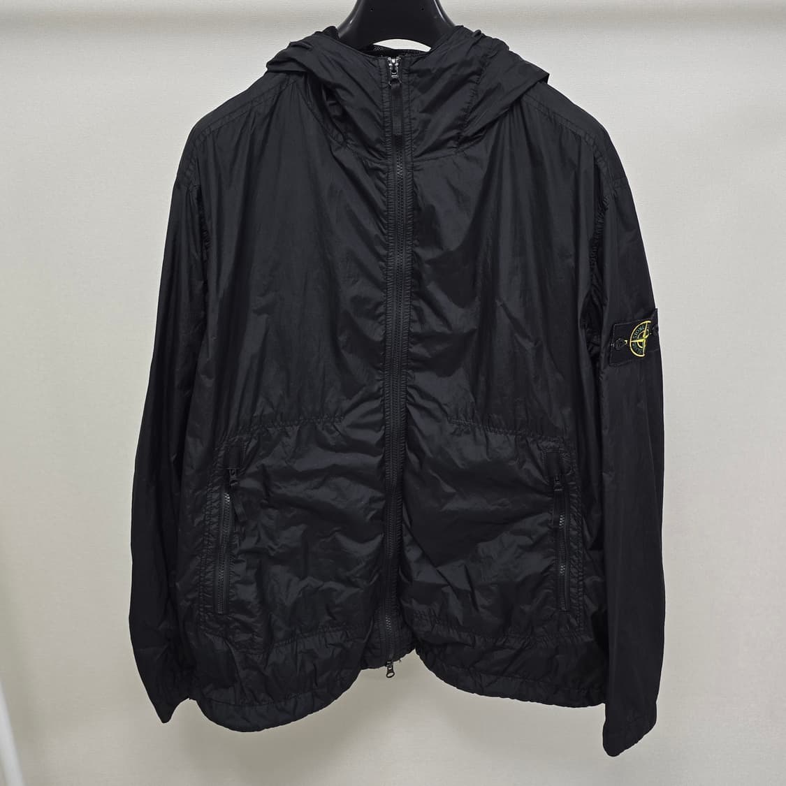 23ss 스톤아일랜드 크링클랩스 바람막이 자켓 xxl사이즈 110 판매 상품이미지1