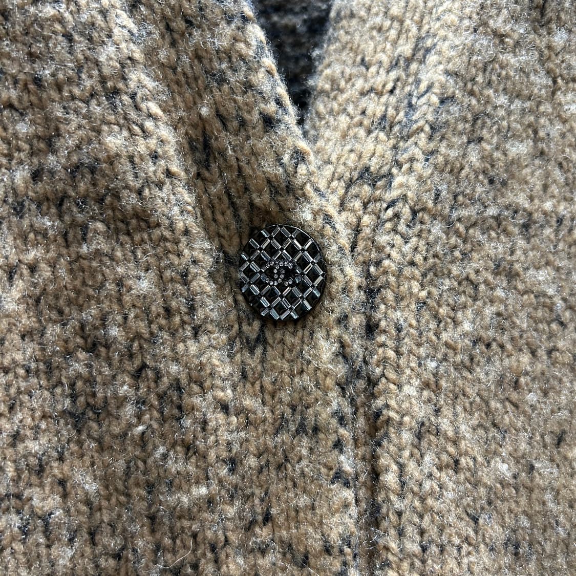 샤넬 런웨이 캐시미어 크로셰 가디건 상품이미지7